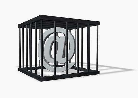 Θεωρείται σίγουρο ότι αργά ή γρήγορα θα κλείσουν και την ελεύθερη επικοινωνία στο διαδίκτυο πληροφορηση 